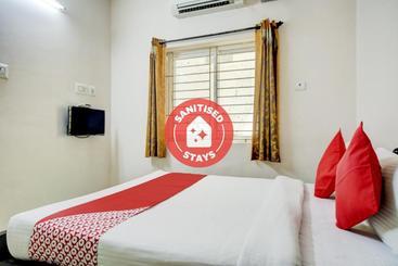 Hotel Oyo 78165 White Residency