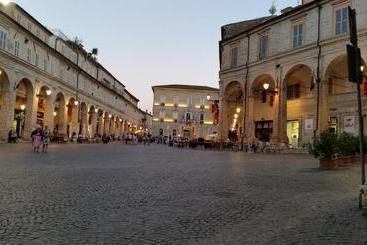 Villa Robinia B&b Guest House