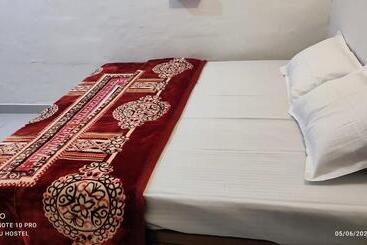 הוסטל Hill Veu Home Bir Billing