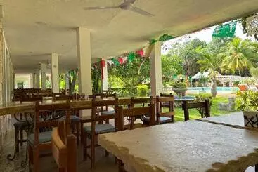 Hotel Puerta Chichen