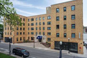 Hotell Scholar State College, Tapestry Collection By Hilton