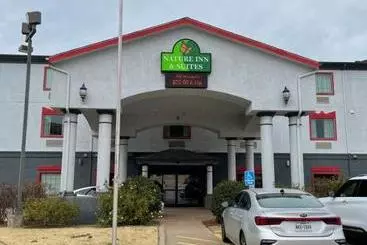 ホテル Nature Inn & Suites