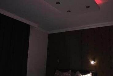 Bed and Breakfast Balaton Kinizsi Apartman