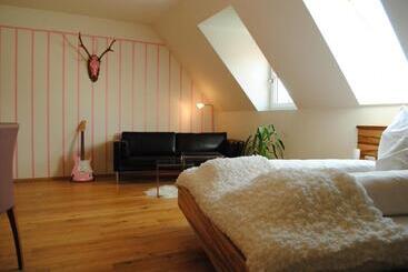 بنسيون Weingut Reiterer