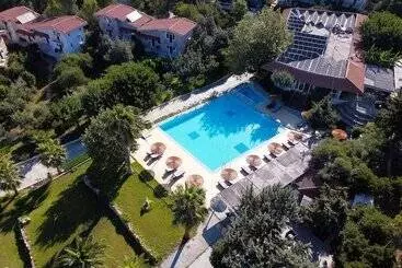 شقة The Small Village