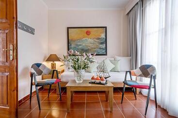 ホテル Calergi Residence Monthly Offers