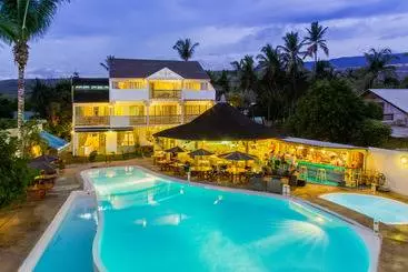 ホテル Le Nautile Beachfront