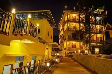 Hotel Pine Hill Resort