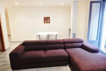 Apartamentos Pont De Pedra