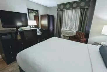 ホテル Spark by Hilton Eden Prairie