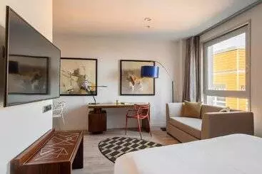 ホテル Naitly Barcelona Poblenou