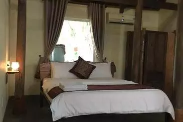 هتل Phong Nha Rustic Home