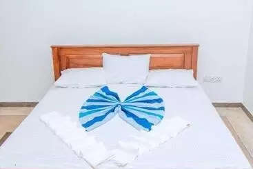 پانسیون La Serene Resort