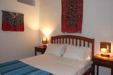 Aparthotel Bluebelize B&b