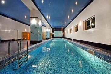 호텔 алексік