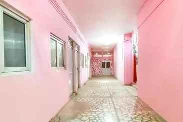 Hotelli Spot On 77881 Kasturi Sai Darbar