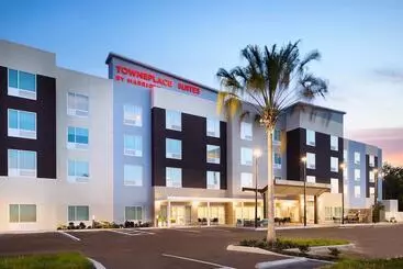 Hotelli Towneplace Suites By Marriott Plant City