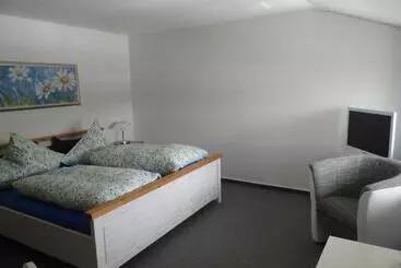 Huoneistohotelli Room And Kitchen Im Katerberg