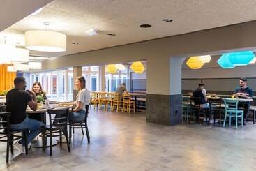 旅馆 a&o Dusseldorf Hauptbahnhof