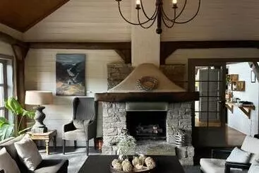 Bjørnafjorden Hotell