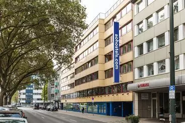 Szálló a&o Dusseldorf Hauptbahnhof