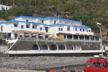 Отель Phenicusa