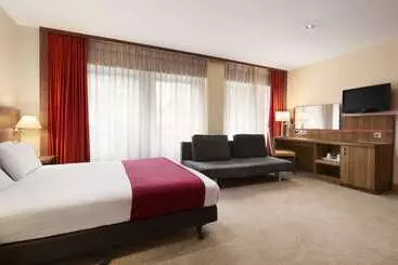 Hotell Ramada By Wyndham Hounslow  Heathrow East