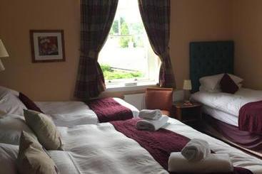 בית מלון כפרי The Rambler Inn & Holiday Cottage