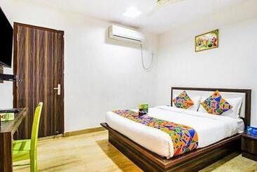 Fabhotel Airport Residency