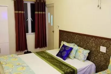 هتل May Hostel