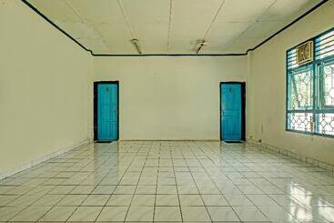 Hotel Spot On 2275 Omah Jm