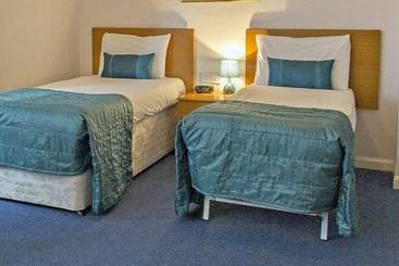 Flexistay Reading West Aparthotel - With Communal Kitchen Use