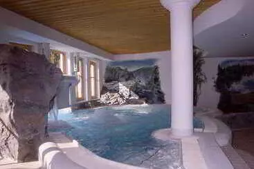 Otel Alpine Hideaway Zillertalerhof   4 Sterne Superior