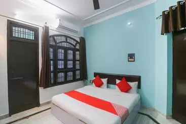 Hôtel Flagship Xpress Stays Near Munshi Pulia Metro Station