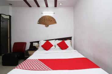 فندق Oyo 29064 Sai International