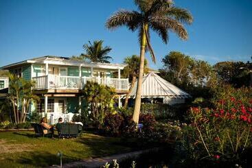 Resort Tropic Isle At Anna Maria Island Inn