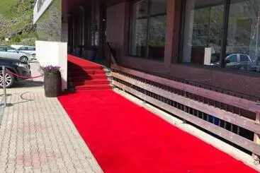 Hotelli Live Lofoten