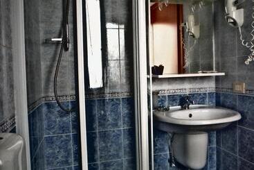 בית מלון כפרי Villa Flora