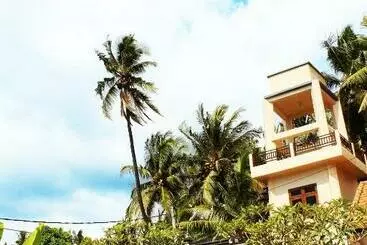 Pensão Villa Romy And Bungalows