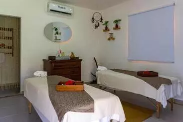 Tsaakik Jungle Hotel & Spa