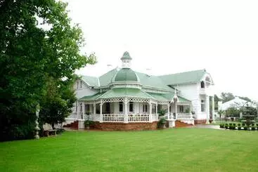 Aamiaismajoitus (B&B) Fountain Villa