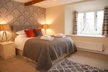 ユースホステル The Kings Arms