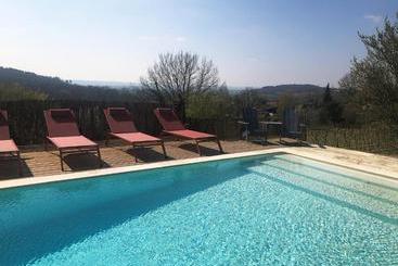 ペンション Château Haut Clarise