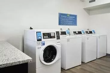 ホテル Stayapt Suites Raleigh Durham/rtp