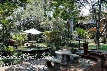 Pensionat Kanniedood Guest Lodge