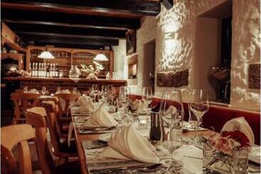 Weingut Schuh   Pension Zur Bosel