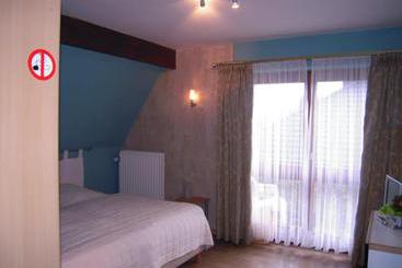 ホテル Le Haut Des Montys