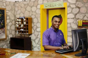 هتل Galina Breeze