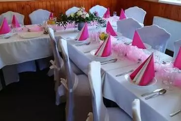 Majatalo Hostinec V Zátoce