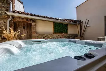 Majatalo L Oliveraie D Eurocentre   Toulouse Nord